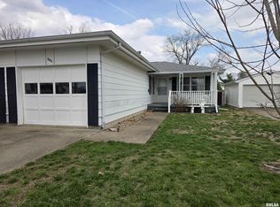 203 S A St, La Harpe, IL