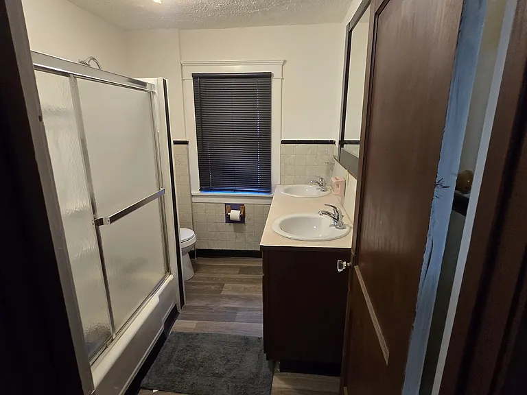 Upstairs Bathroom