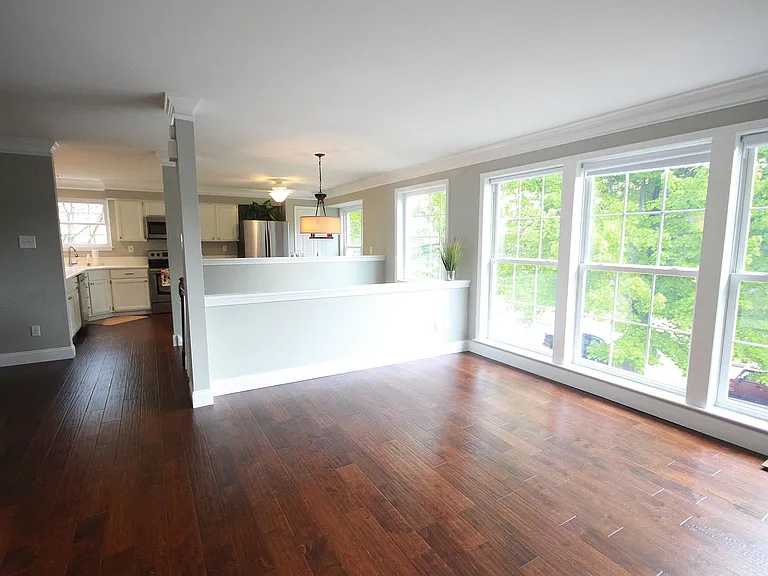 27 Michael Ln — Photo 4