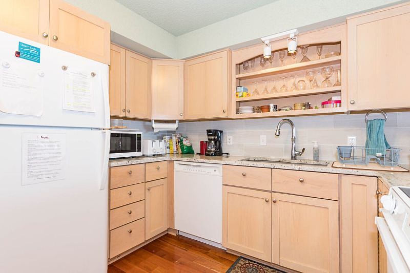 1st image of 69 N Shore Dr N #9