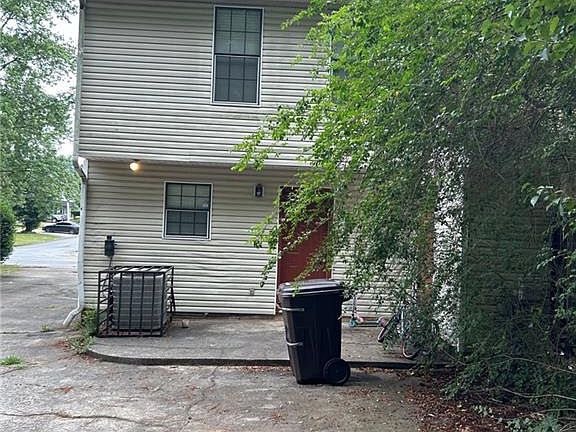2nd image of 3552 Hopkins Ct