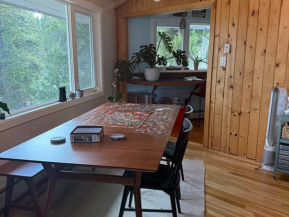 4th image of 31 Peakview Dr