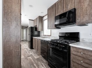 289 Hickory #289, Belleville, MI 48111