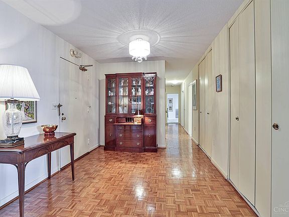 3rd image of 2444 Madison Rd Unit 1908