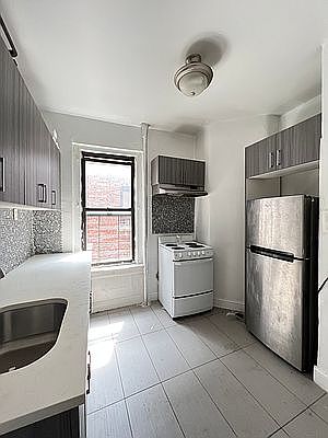 1st image of 2 Saint Nicholas Ave #4