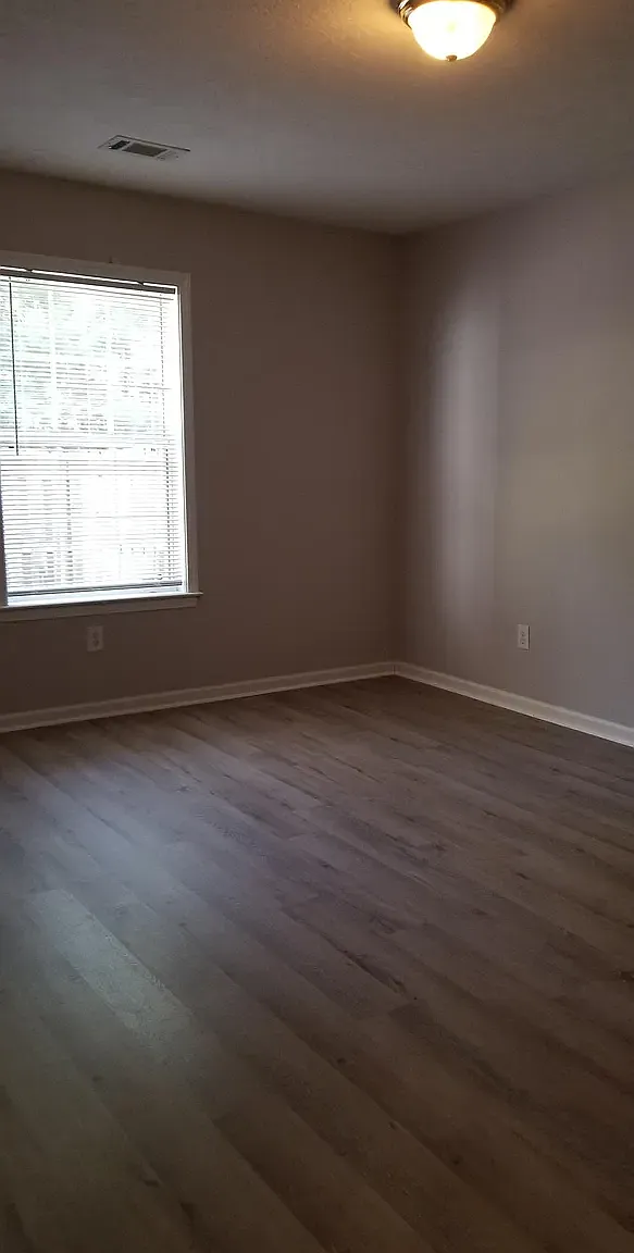 2 bed, 1092 sqft, $1,500 — Photo 4