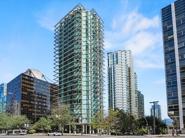 1331 Georgia St W #2908, Vancouver, BC V6E 4P1