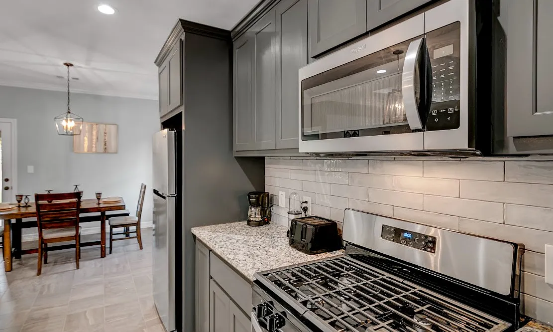 3 bed, $3,600 — Photo 4