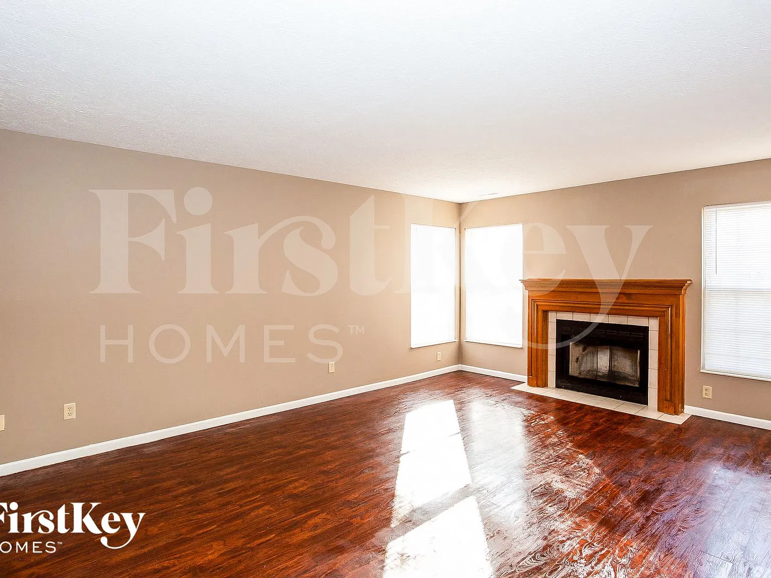 4 bed, 2.5 bath, 1672 sqft, $2,010 — Photo 4