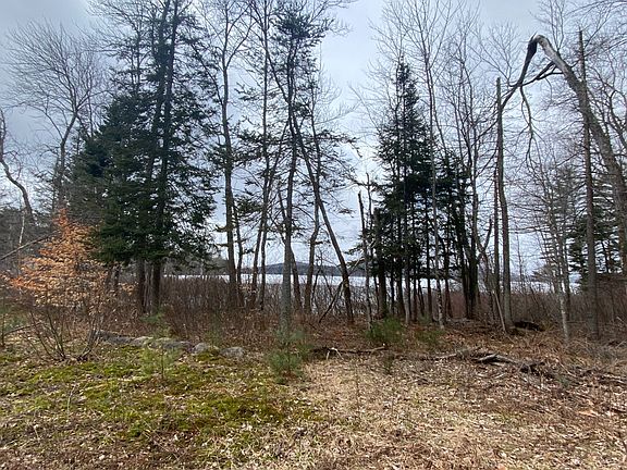 3rd image of 131 Hanley Ln