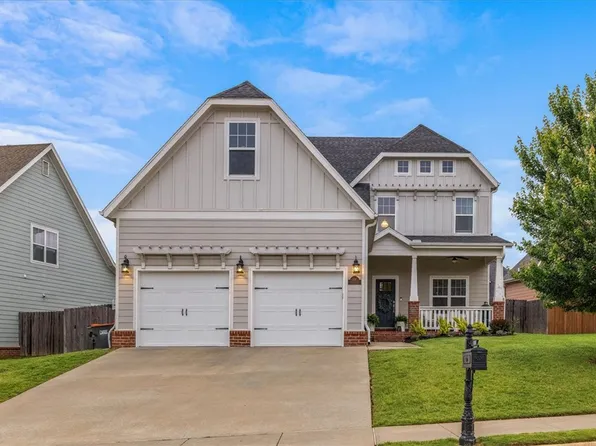 1114 Chancery Ln, Cave Springs, AR 72718