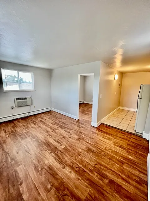Jamaica Apartments — Photo 3
