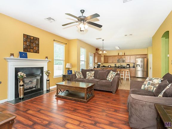 3rd image of 37080 Timothy Dr
