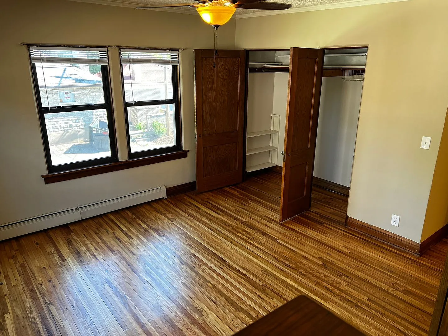 995 Grand Ave — Photo 3