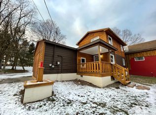 291 E Fallkill Rd, Hyde Park, NY 12538