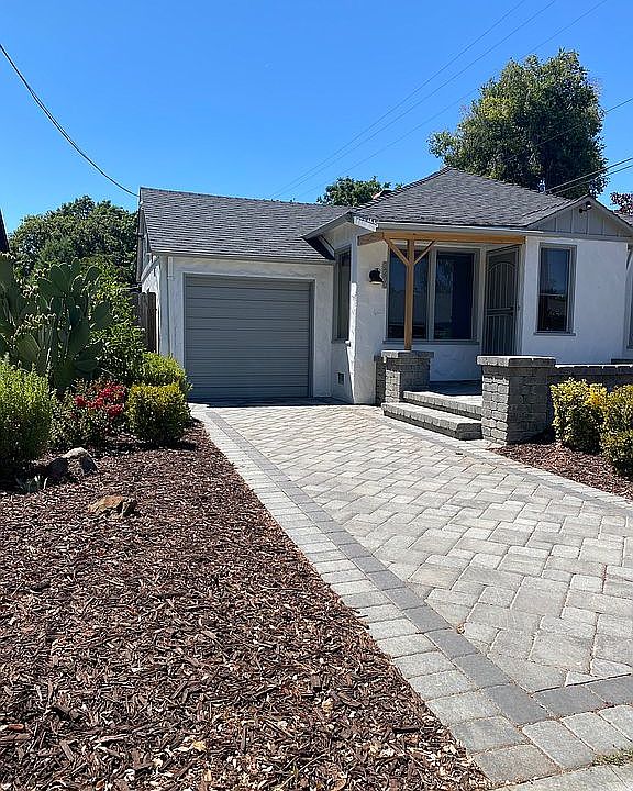 2nd image of 3200 53rd St