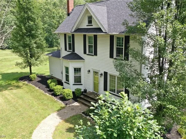 15221 Chillicothe Rd, Novelty, OH 44072