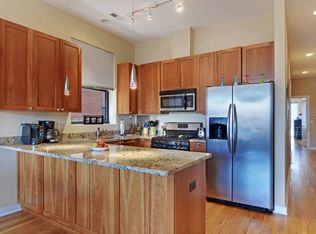 2147 W Evergreen Ave UNIT 201, Chicago, IL 60622