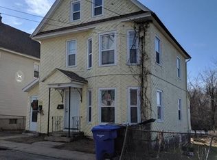 30 Hunt St, Springfield, MA 01108