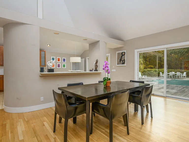 15 Fox Hollow Dr — Photo 6