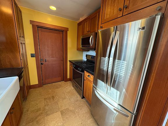 3rd image of 5029 W 135th St