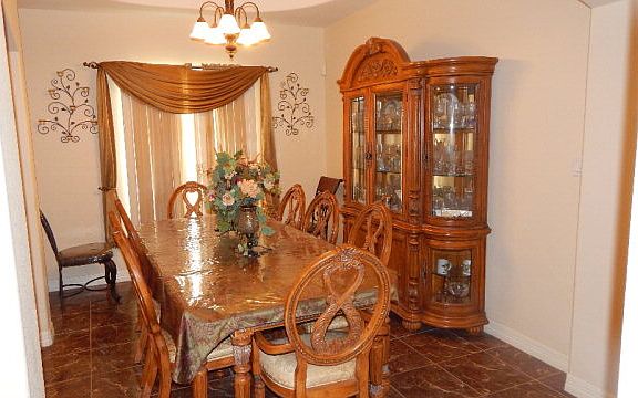 4th image of 4009 Palm Grove Dr