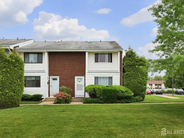 1G Quincy Cir, Dayton, NJ 08810