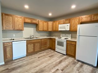 1539 Gunston Dr #C, New Richmond, WI 54017