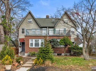 125 Walton St, Englewood, NJ 07631