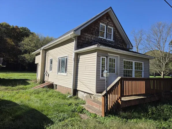 1110 Short St, New Bethlehem, PA 16242