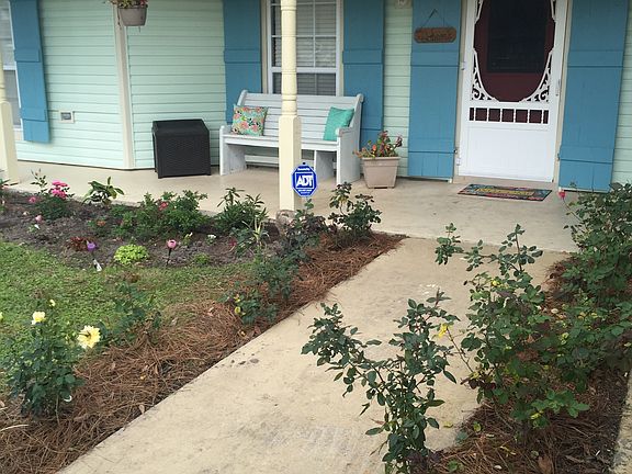 2nd image of 140 Lakewood Dr