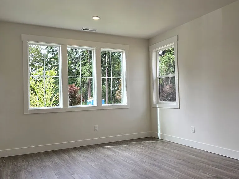 8717 33rd St E — Photo 27