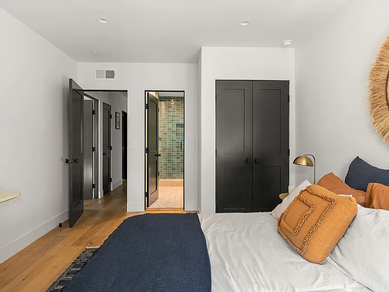 5115 Los Feliz Blvd — Photo 7