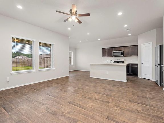 4th image of 20914 Chesnut Crest St