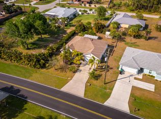 585 NW Floresta Dr, Port Saint Lucie, FL 34983
