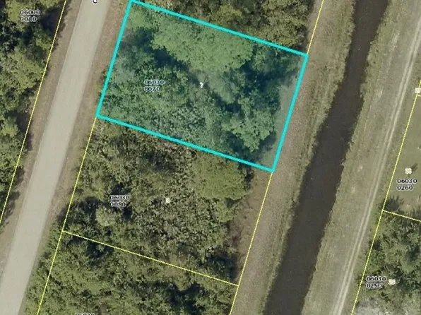 551 Osage Ave S, Lehigh Acres, FL 33974