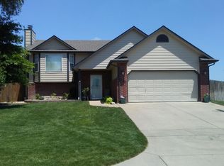 420 S Clear Creek St, Clearwater, KS 67026
