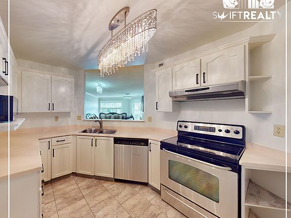 04_204-121-29_Street_W_MoDular_Kitchen_09262024