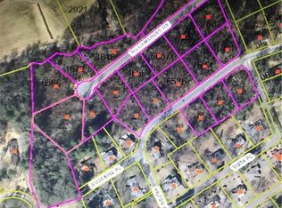 1036 Williamsburg Dr NE, Lenoir, NC 28645