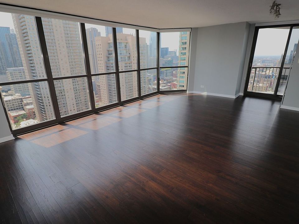 1st image of 10 E Ontario St #2100