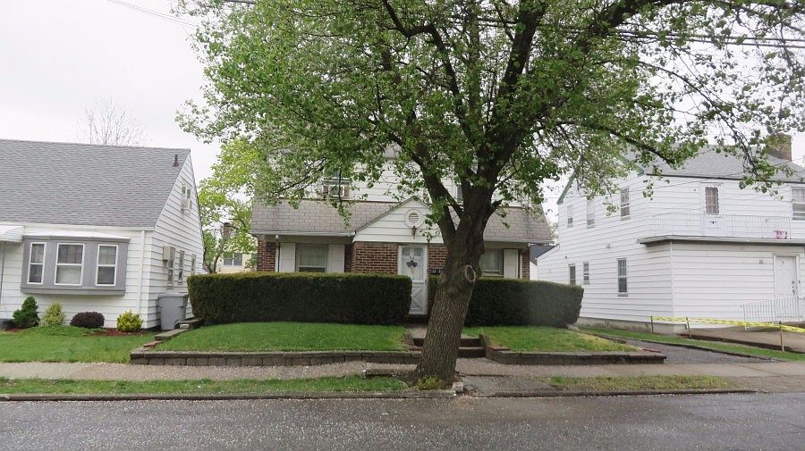 1st image of 82-86 Elberon Ave