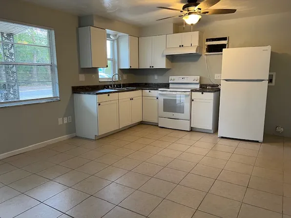 38602 9th Ave, Zephyrhills, FL 33542