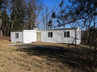 11 Sharp Rd, Branchville, NJ 07826