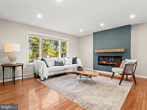 3rd image of 4174 Norrisville Rd