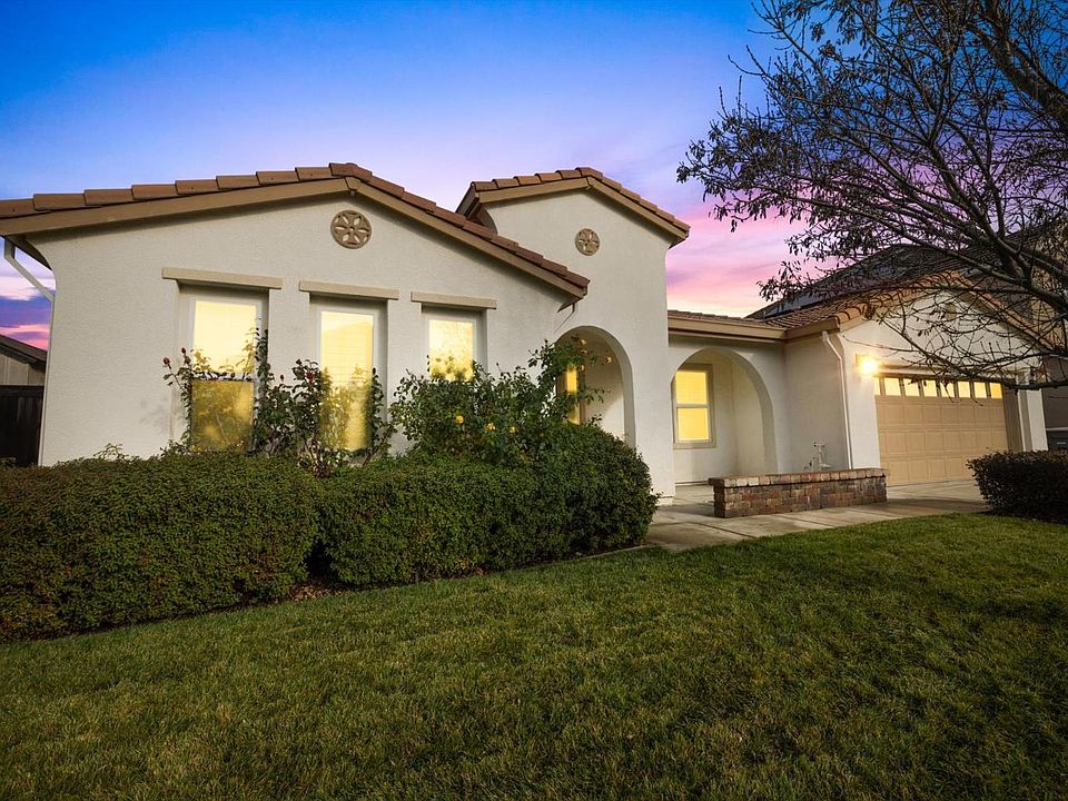 1st image of 2036 Newcastle Drive