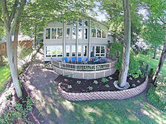 5th image of 115 Crestwood Dr