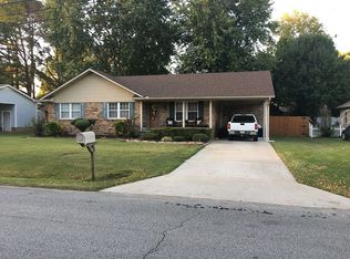828 Pennell Ln, Dyersburg, TN 38024