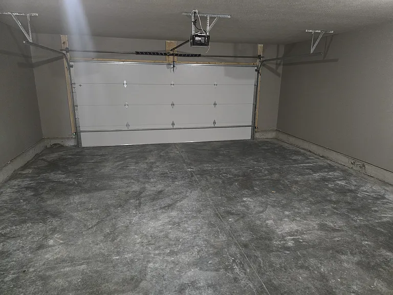 1645 Windridge Ave — Photo 12