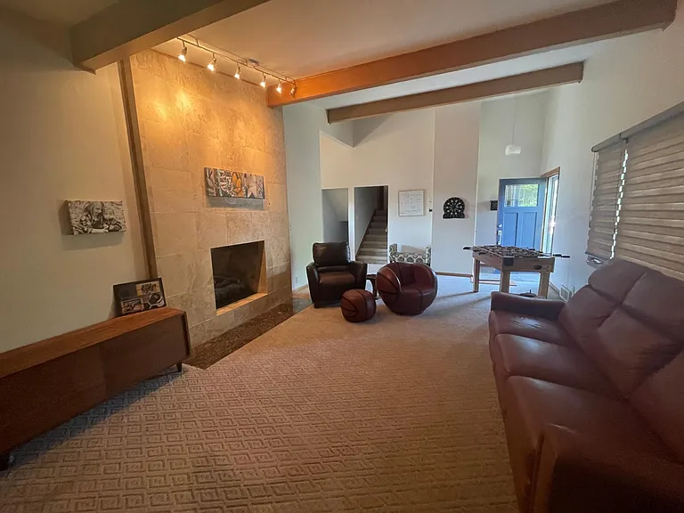 10618 Hilltop Rd — Photo 6
