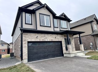 72 Bur Oak Dr, Thorold, ON L2V 0L8
